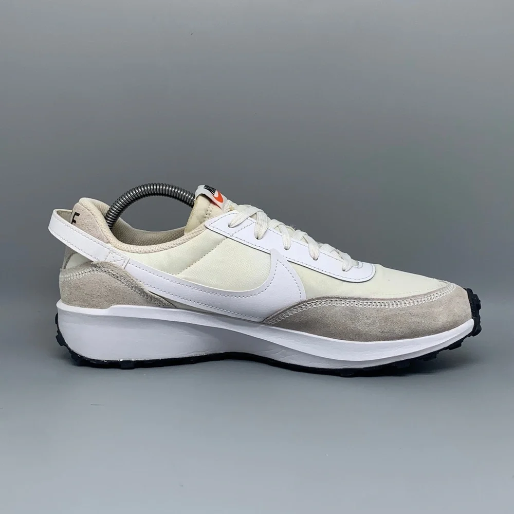 Nike Waffle Debut SE White Sail Running Shoes DH9523-100 Women’s Sz 11‎